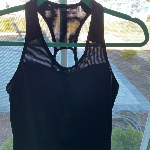 Athleta Workout Top - Picture 3 of 4